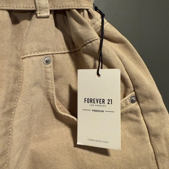NWT Forever 21 Paperbag tan denim shorts - Size 29 - Picture 2 of 5